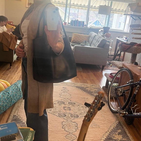 Mansur Gavriel Everyday Soft Tote in Black. Convertible east-west north-south! - Picture 13 of 13